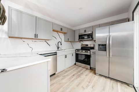 Tiny photo for 5932 Waterview Drive, Hilliard, OH 43026 (MLS # 225045948)