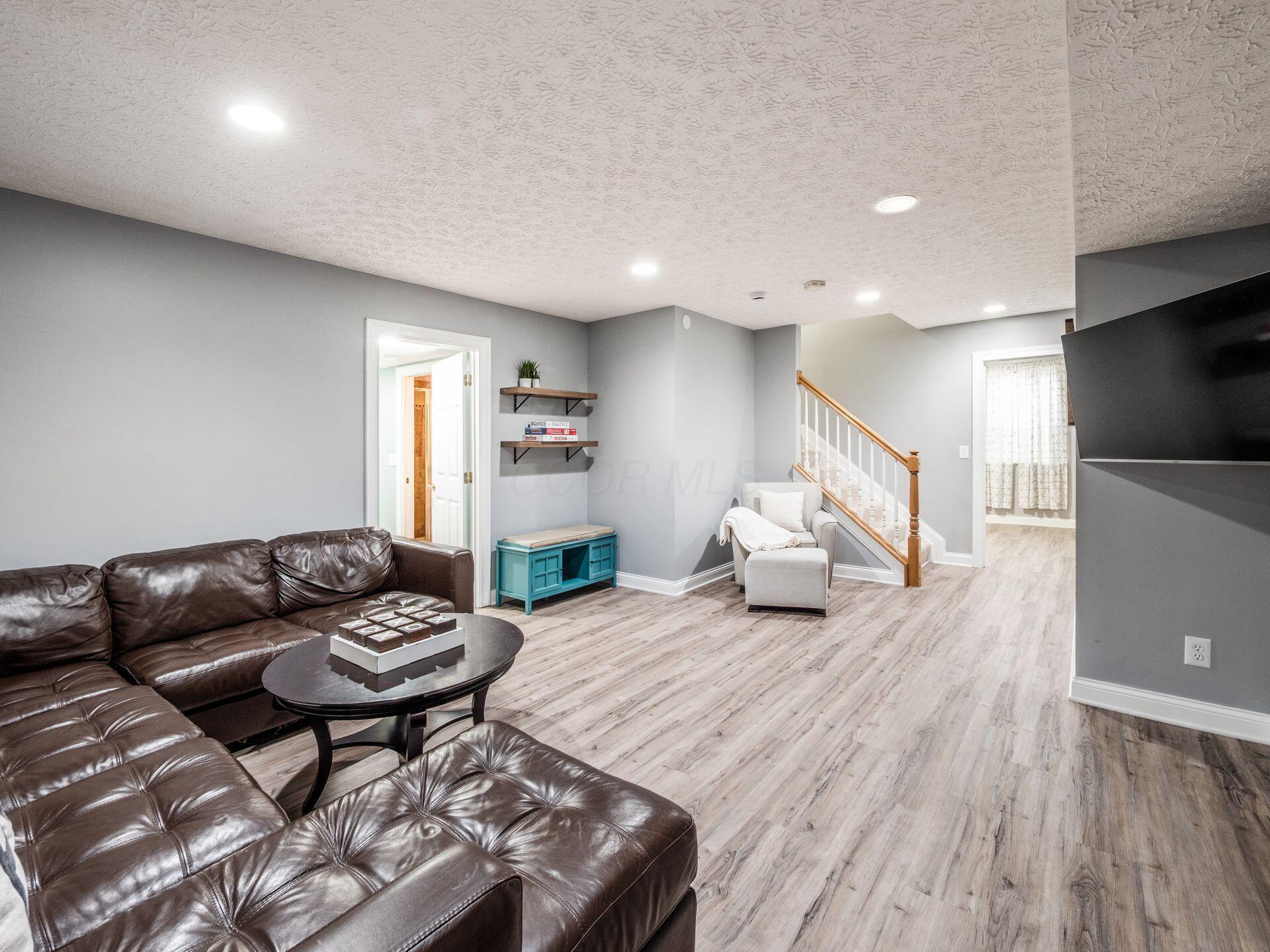 2655 Aikin Circle, Lewis Center, Ohio image 45