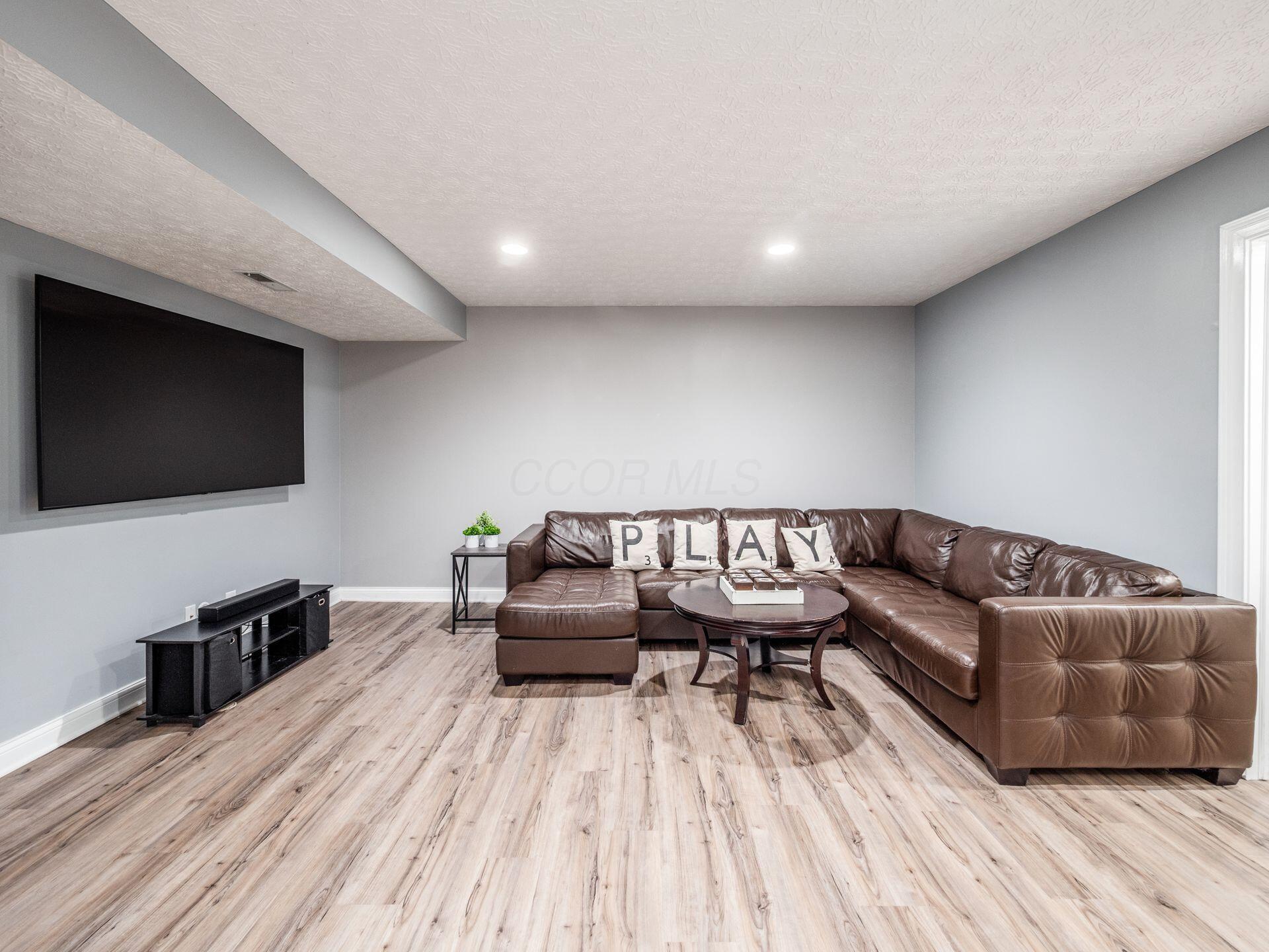 2655 Aikin Circle, Lewis Center, Ohio image 43