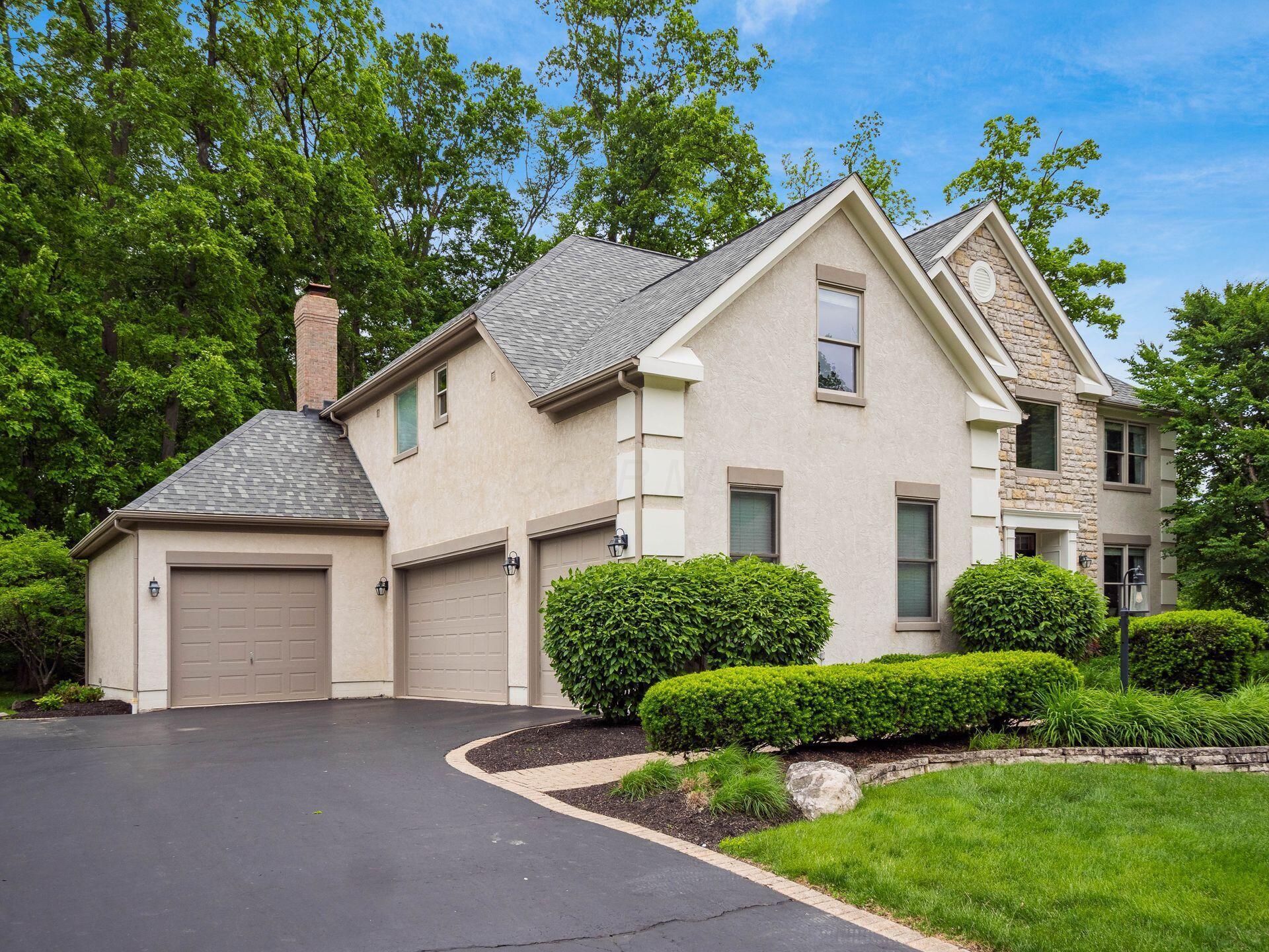 2655 Aikin Circle, Lewis Center, Ohio image 3