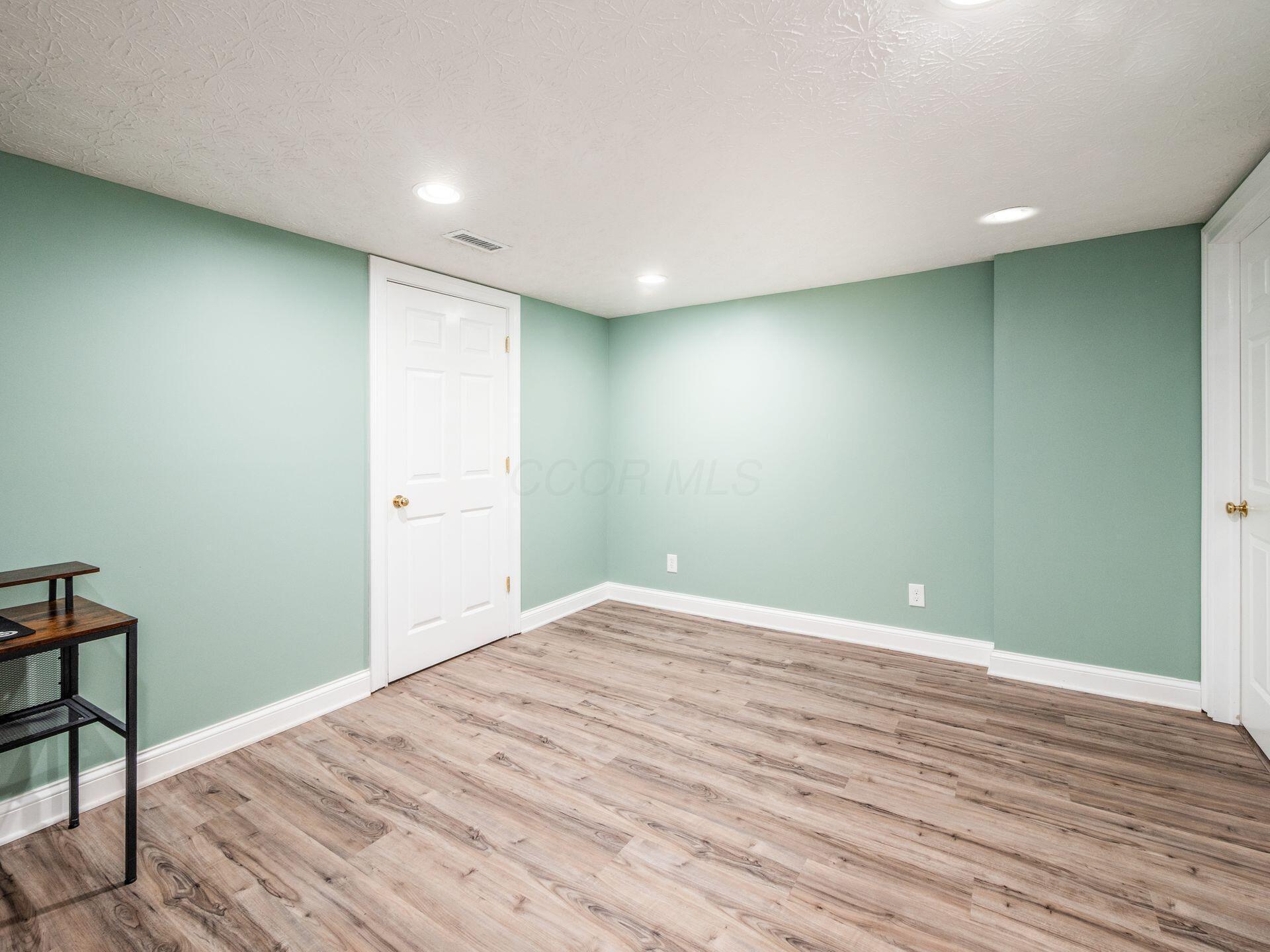 2655 Aikin Circle, Lewis Center, Ohio image 49