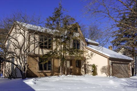 Photo of 7081 Wendy Trail Lane, Dublin, OH 43017 (MLS # 226003586)