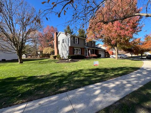 Photo of 7907 Sarahurst Drive, Dublin, OH 43016 (MLS # 225045916)