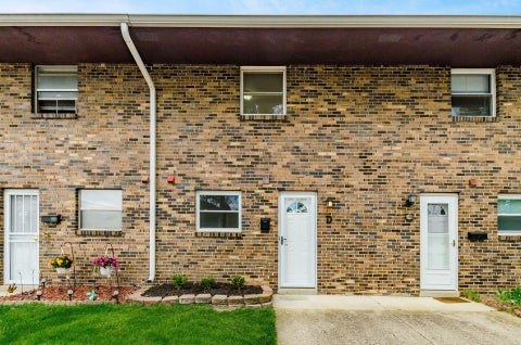 Condo For Sale - 1308 Woodbrook Lane #D<br/> Columbus, OH 43223