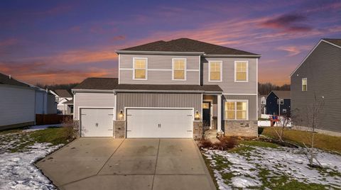 Photo of 132 Mayfield Drive, Granville, OH 43023 (MLS # 226000516)