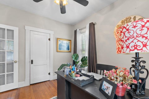 Tiny photo for 21 Elmwood Place, Westerville, OH 43081 (MLS # 226027668)