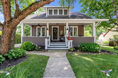 Photo of 21 Elmwood Place, Westerville, OH 43081 (MLS # 226027668)