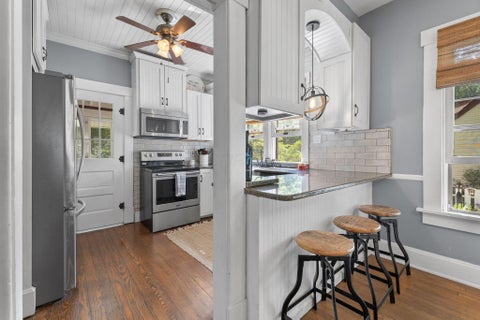 Tiny photo for 21 Elmwood Place, Westerville, OH 43081 (MLS # 226027668)