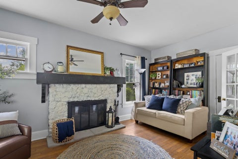 Tiny photo for 21 Elmwood Place, Westerville, OH 43081 (MLS # 226027668)