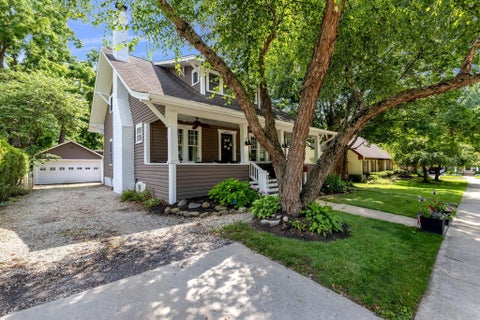 Tiny photo for 21 Elmwood Place, Westerville, OH 43081 (MLS # 226027668)