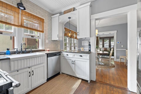 Tiny photo for 21 Elmwood Place, Westerville, OH 43081 (MLS # 226027668)
