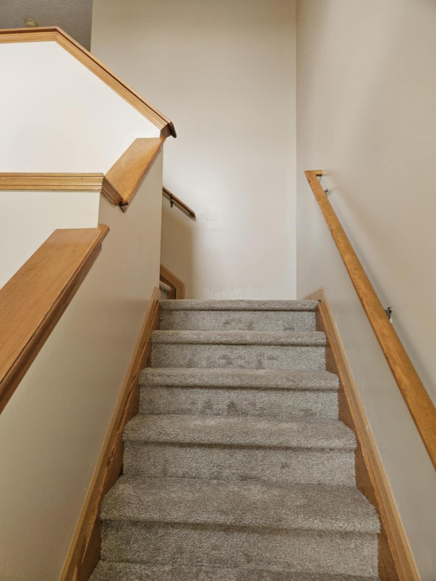 1139 Dorset Drive, London, Ohio image 7