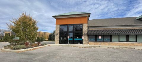 Photo of 572-576 Metro Place N 576 #576, Dublin, OH 43017 (MLS # 226005023)