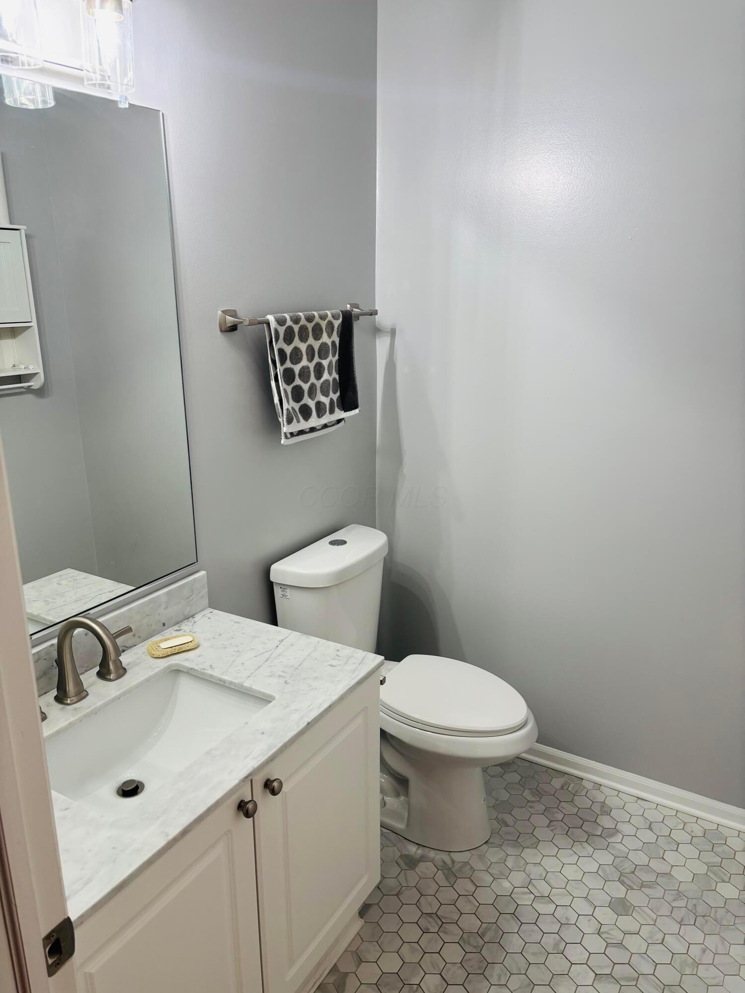 4229 Waterside Place, Grove City, Ohio image 8