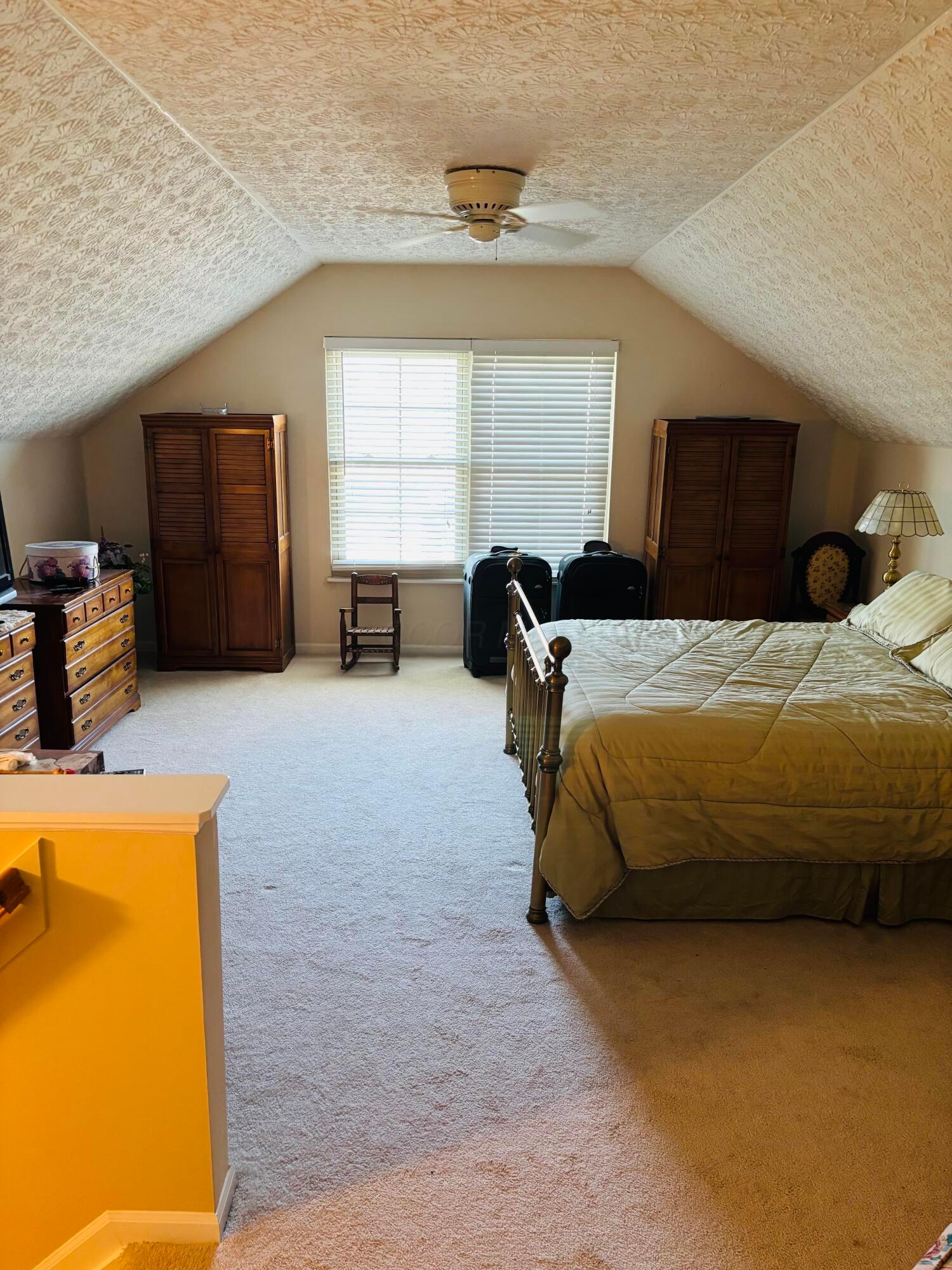 4229 Waterside Place, Grove City, Ohio image 12