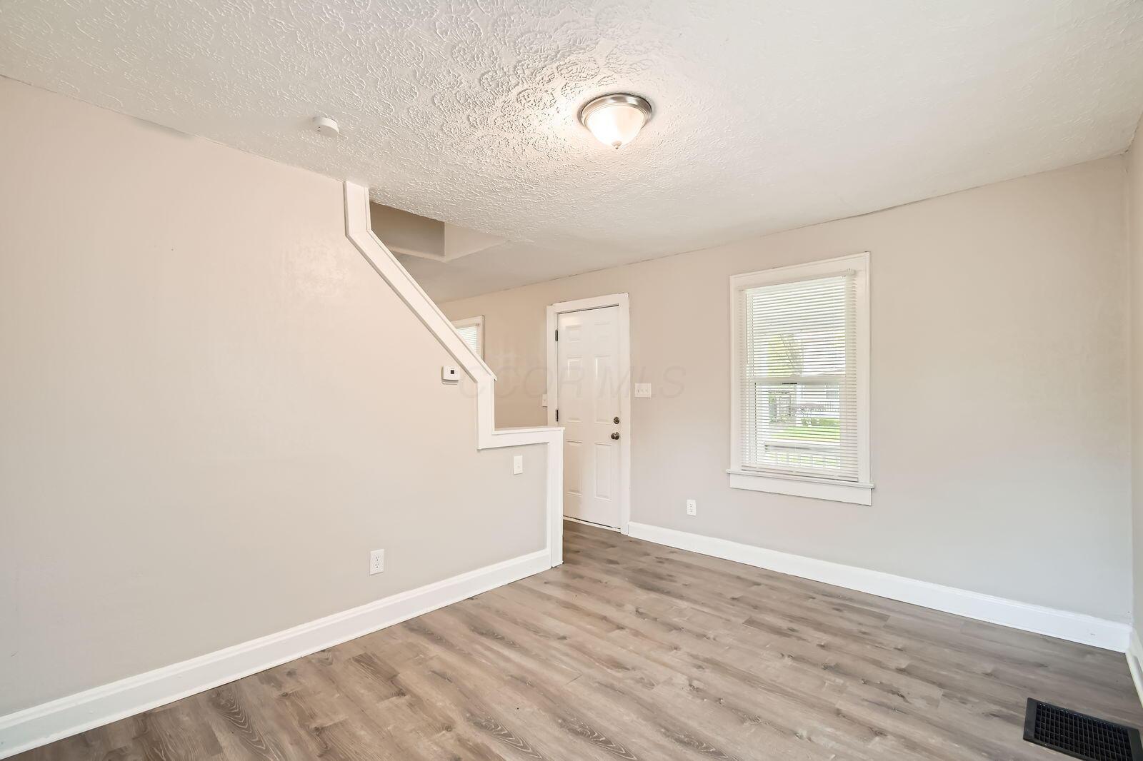 729 S Wayne Avenue, Columbus, Ohio image 3