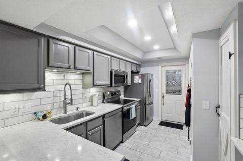 Tiny photo for 5766 Willow Lake Drive, Grove City, OH 43123 (MLS # 225045125)