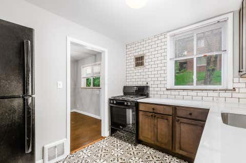 Tiny photo for 712 Overbrook Drive 1C #1C, Columbus, OH 43214 (MLS # 226029197)