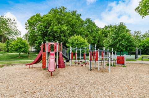 Tiny photo for 712 Overbrook Drive 1C #1C, Columbus, OH 43214 (MLS # 226029197)
