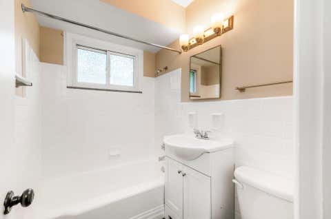 Tiny photo for 712 Overbrook Drive 1C #1C, Columbus, OH 43214 (MLS # 226029197)