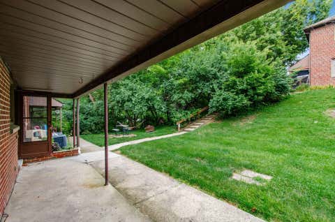 Tiny photo for 712 Overbrook Drive 1C #1C, Columbus, OH 43214 (MLS # 226029197)
