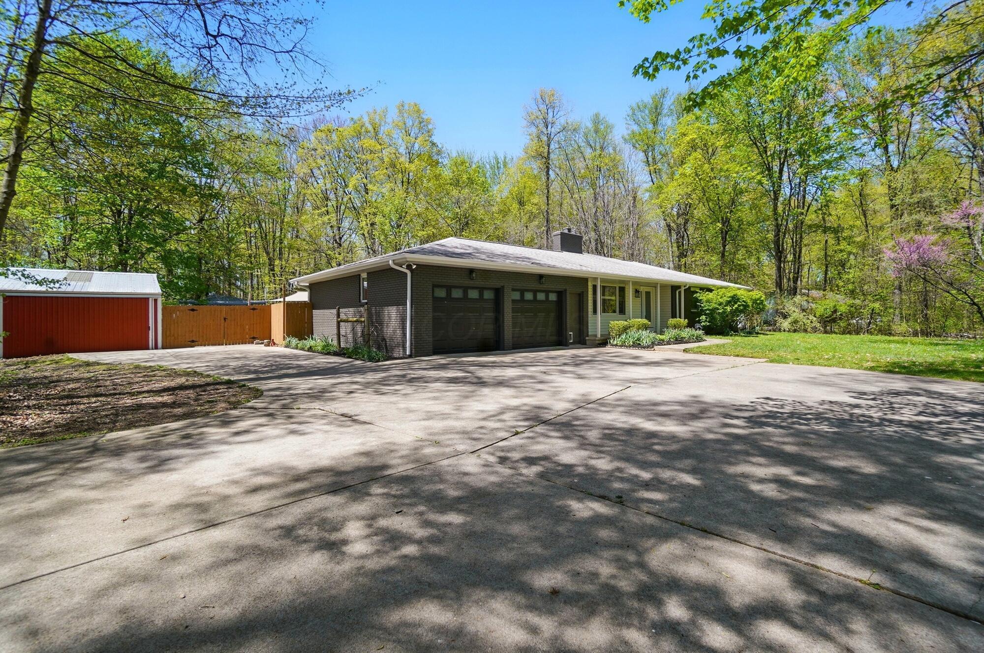 8639 Peter Hoover Road, New Albany, Ohio image 3