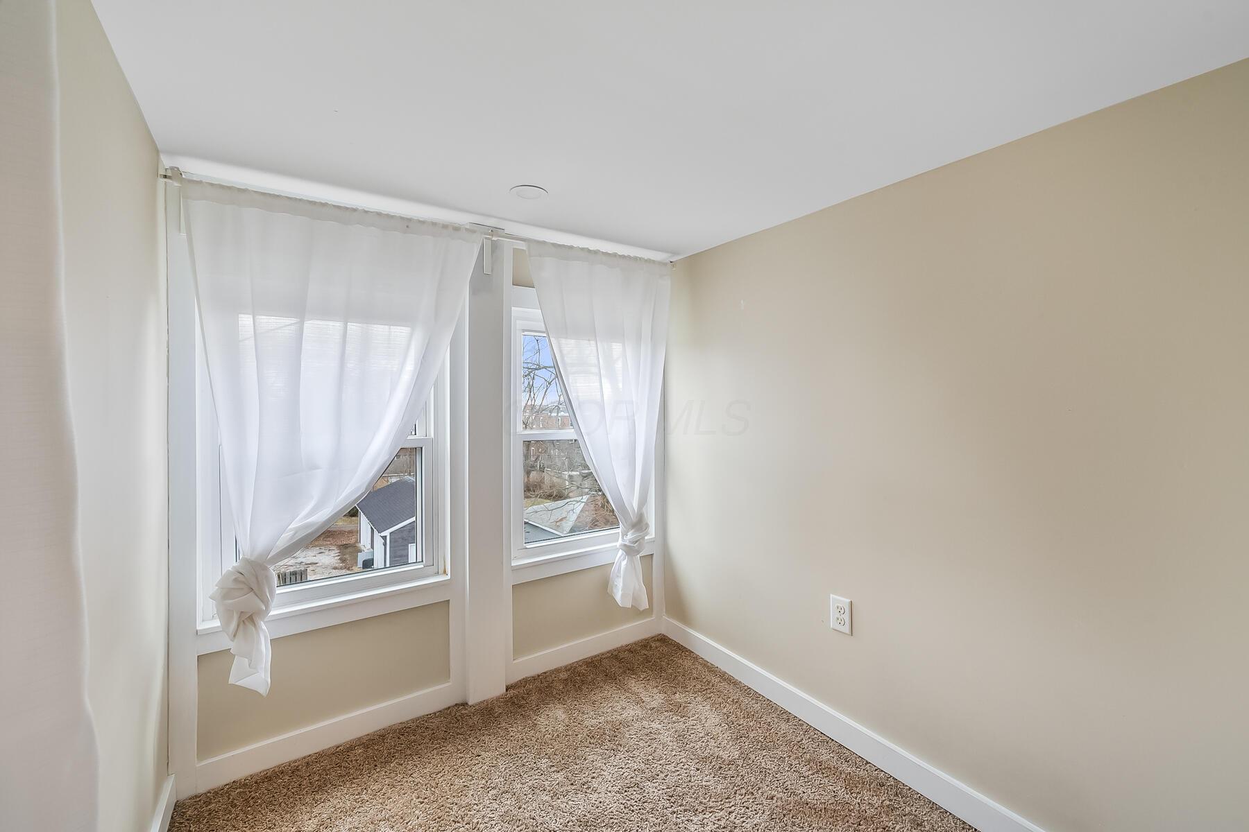 174 N Washington Street, Delaware, Ohio image 38