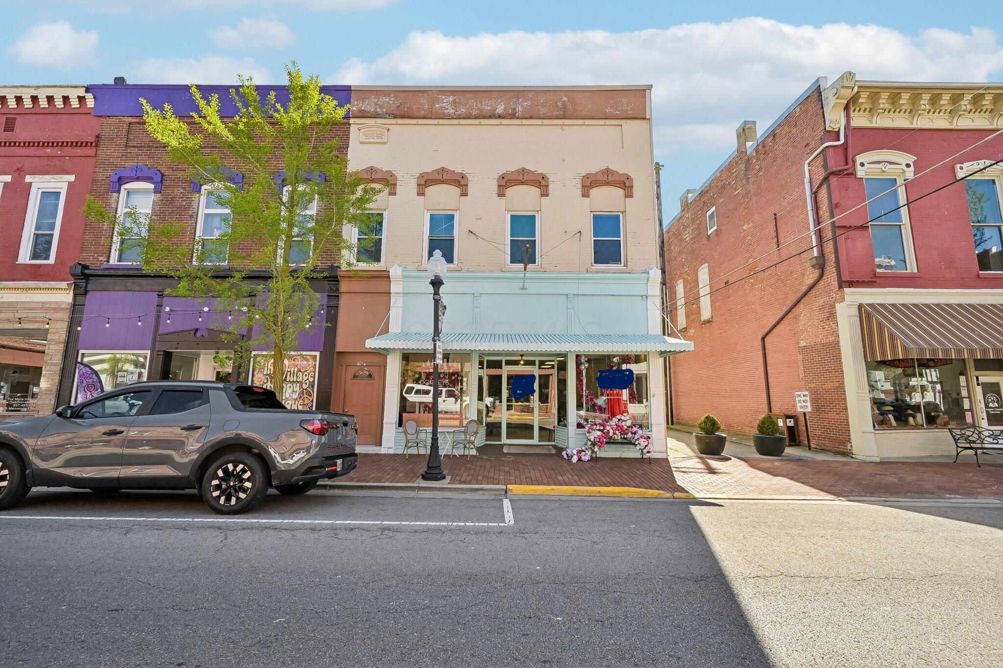 119 N Detroit St, West Liberty, OH 43357