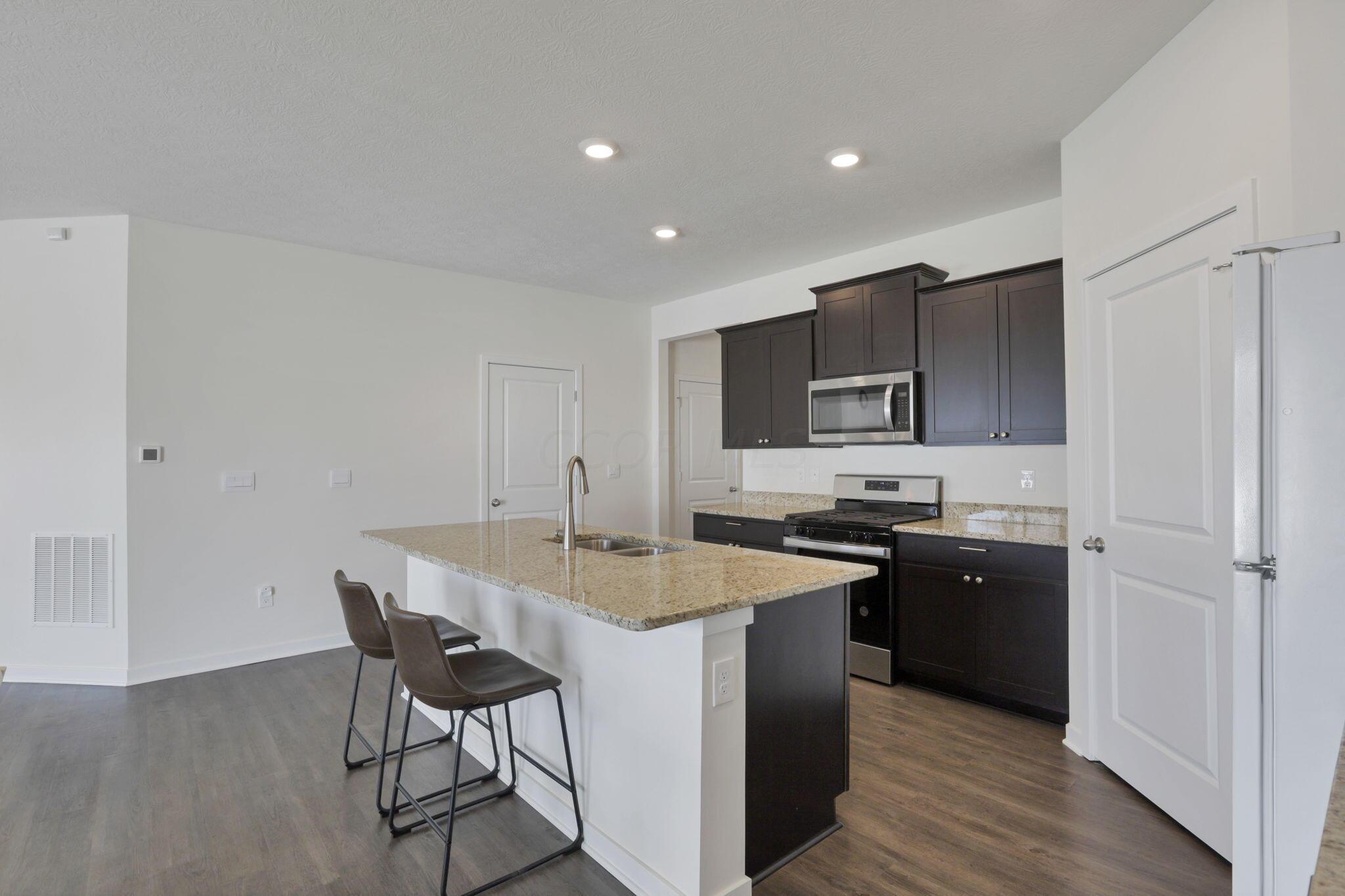 567 Faulkner Drive, Lithopolis, Ohio image 10