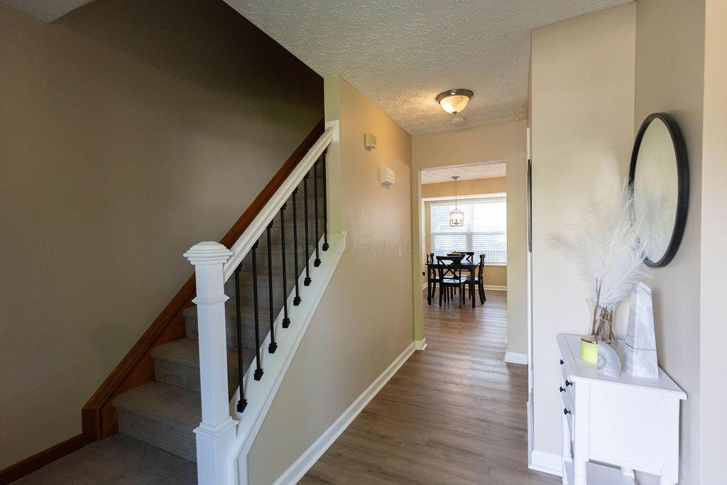 2953 Bohlen Drive, Hilliard, Ohio image 3