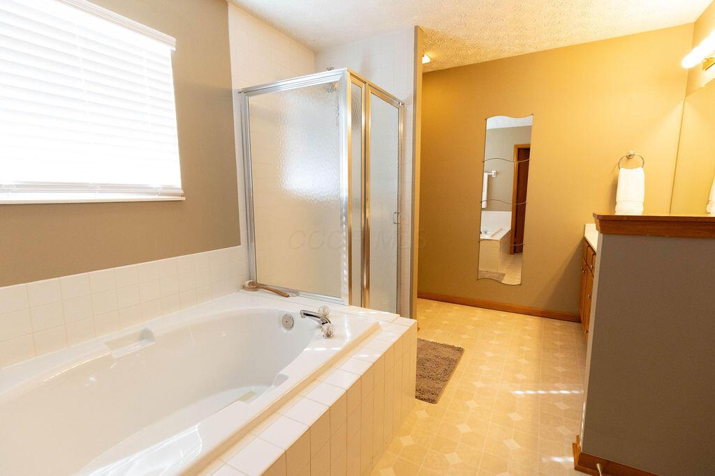 2953 Bohlen Drive, Hilliard, Ohio image 23
