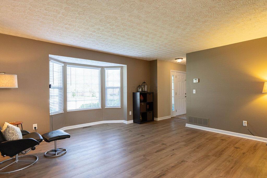 2953 Bohlen Drive, Hilliard, Ohio image 4