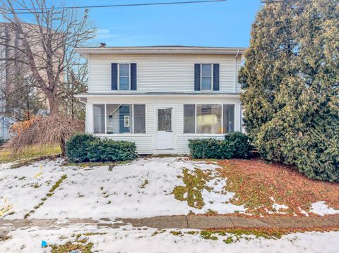 Photo of 147 N Clayton Street, Centerburg, OH 43011 (MLS # 226004580)