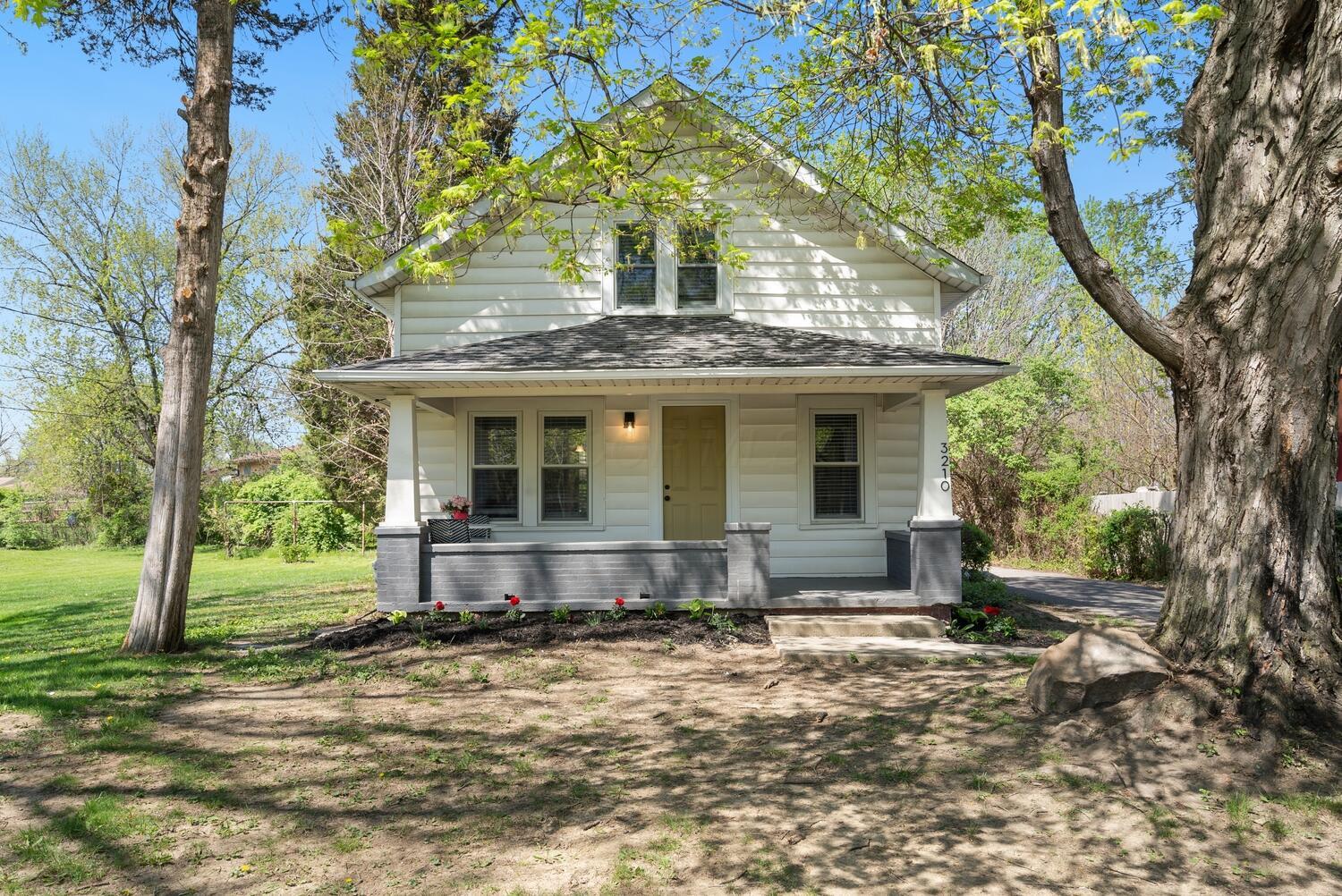 3210 E Deshler Avenue, Columbus, Ohio image 1