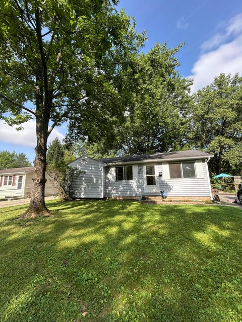Photo of 6073 Silverwood Street, Columbus, OH 43229 (MLS # 226028082)