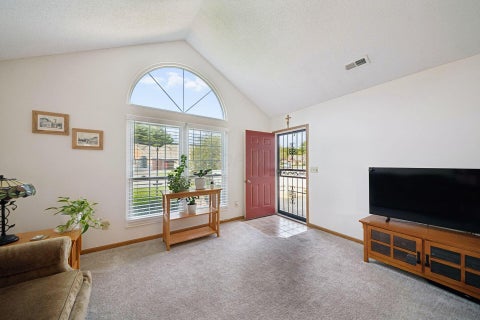 Tiny photo for 5688 Blendon Valley Drive, Columbus, OH 43230 (MLS # 226036260)