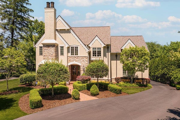 2462 LANE RD, COLUMBUS, OH 43220 - Image dbbbd1bdfc4c209caeec4054a85117e3/708772364
