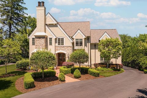 Photo of 2462 Lane Road, Columbus, OH 43220 (MLS # 226018422)