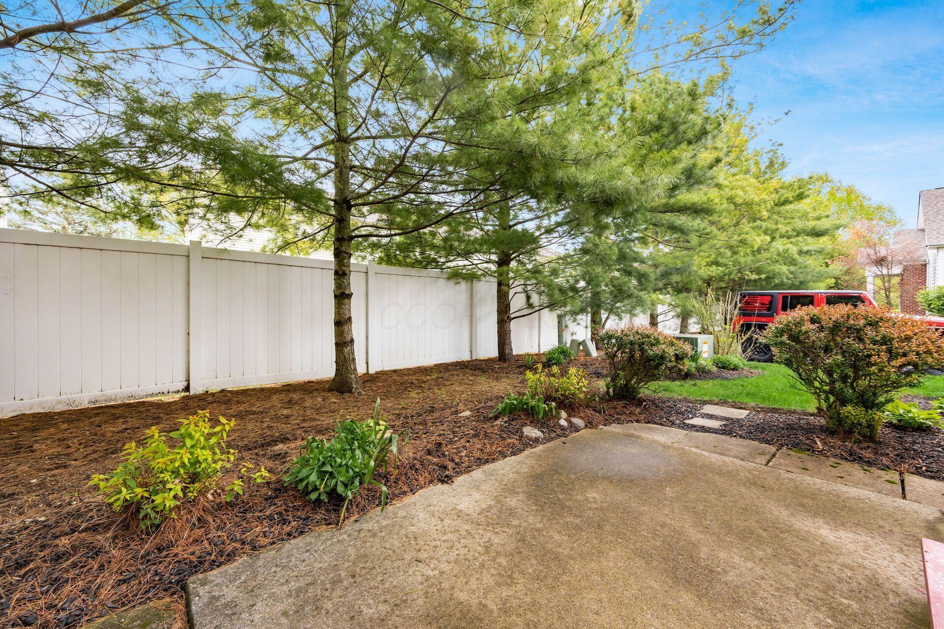 3994 Park Circle, Hilliard, Ohio image 33