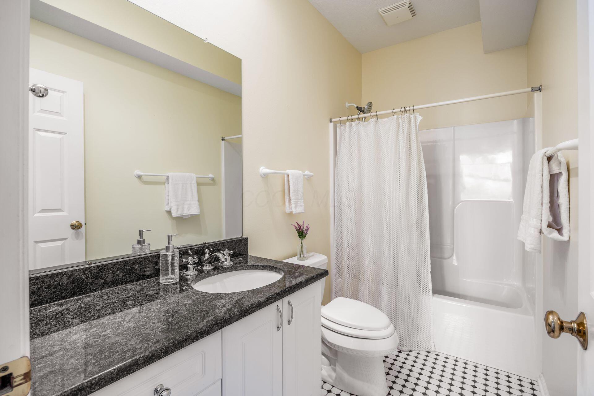 3994 Park Circle, Hilliard, Ohio image 18