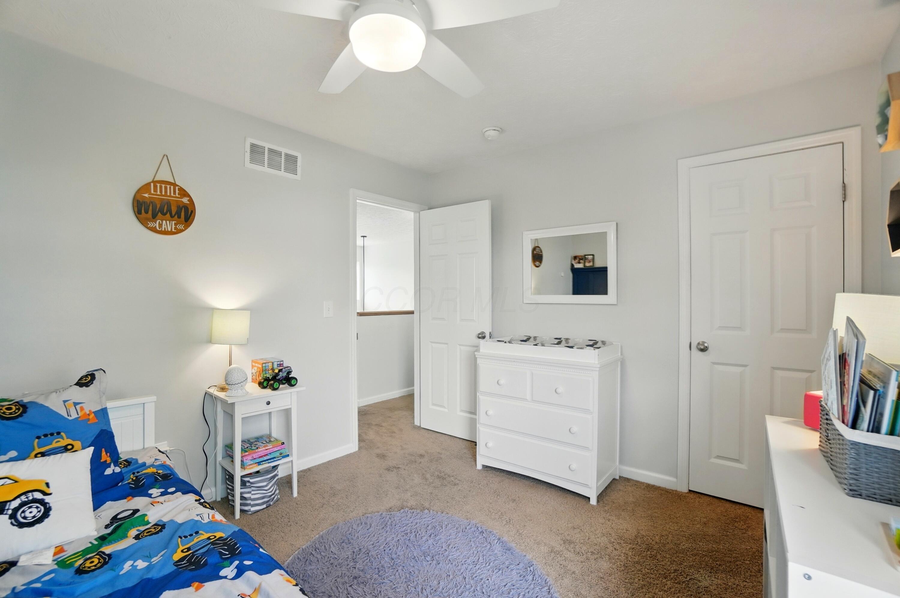 5672 Platinum Drive, Grove City, Ohio image 32