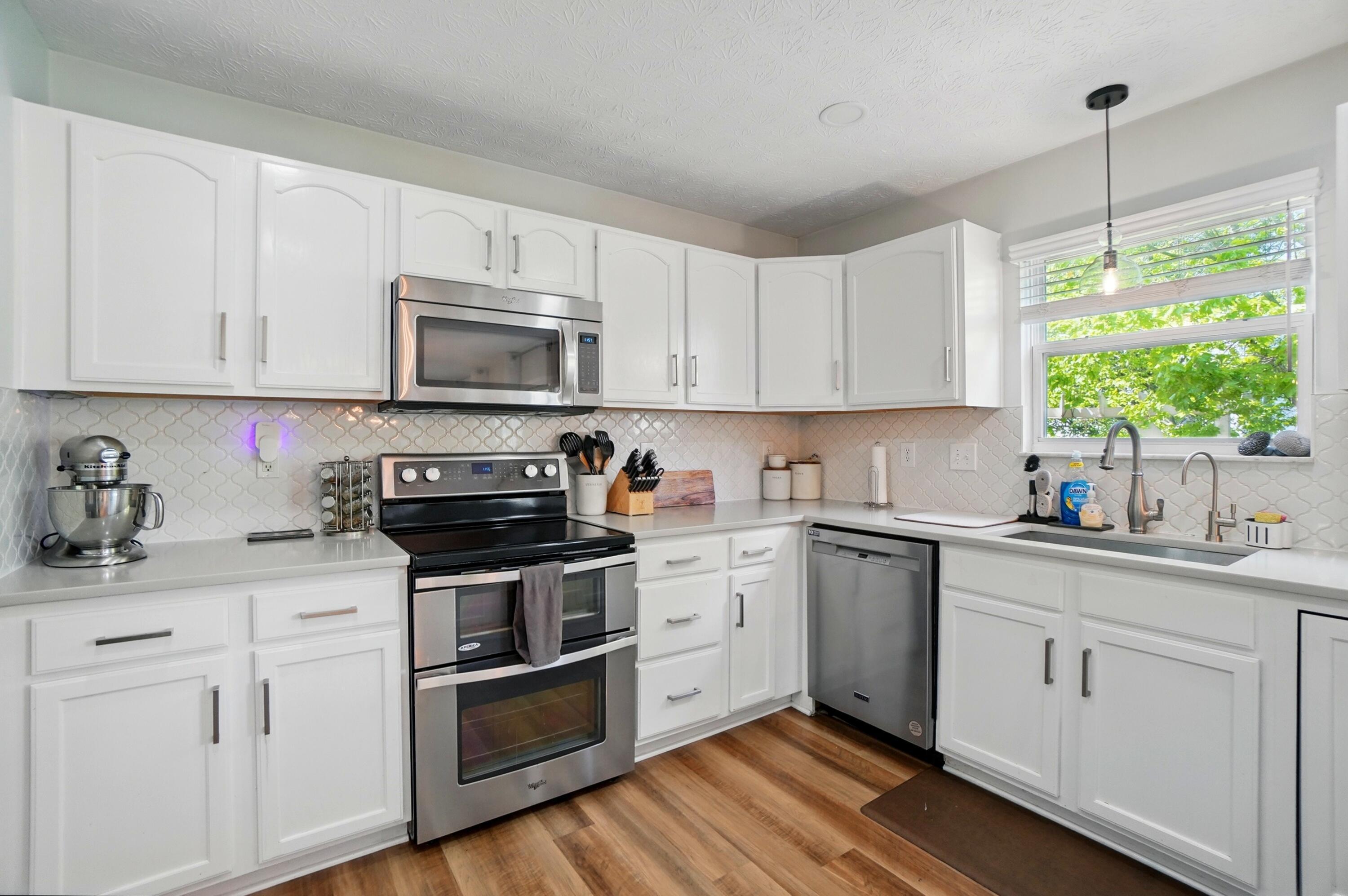 5672 Platinum Drive, Grove City, Ohio image 12