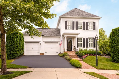 Photo of 7930 Cole Park N, New Albany, OH 43054 (MLS # 226022366)