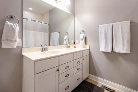 Tiny photo for 7930 Cole Park N, New Albany, OH 43054 (MLS # 226022366)