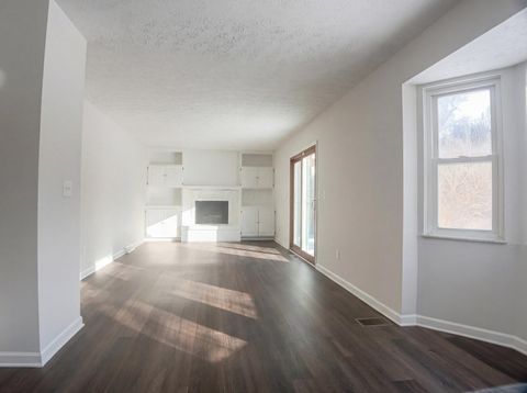 Tiny photo for 6571 Schenk Avenue, Reynoldsburg, OH 43068 (MLS # 226003138)