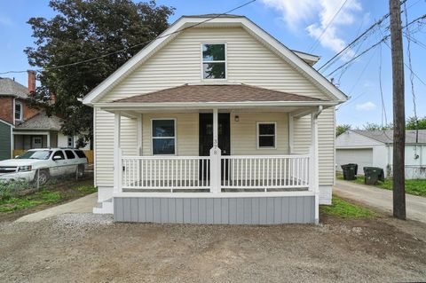 Photo of 378 Hawkes Avenue, Columbus, OH 43223 (MLS # 225022115)