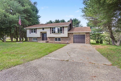 Photo of 11795 James Drive, Logan, OH 43138 (MLS # 226037820)