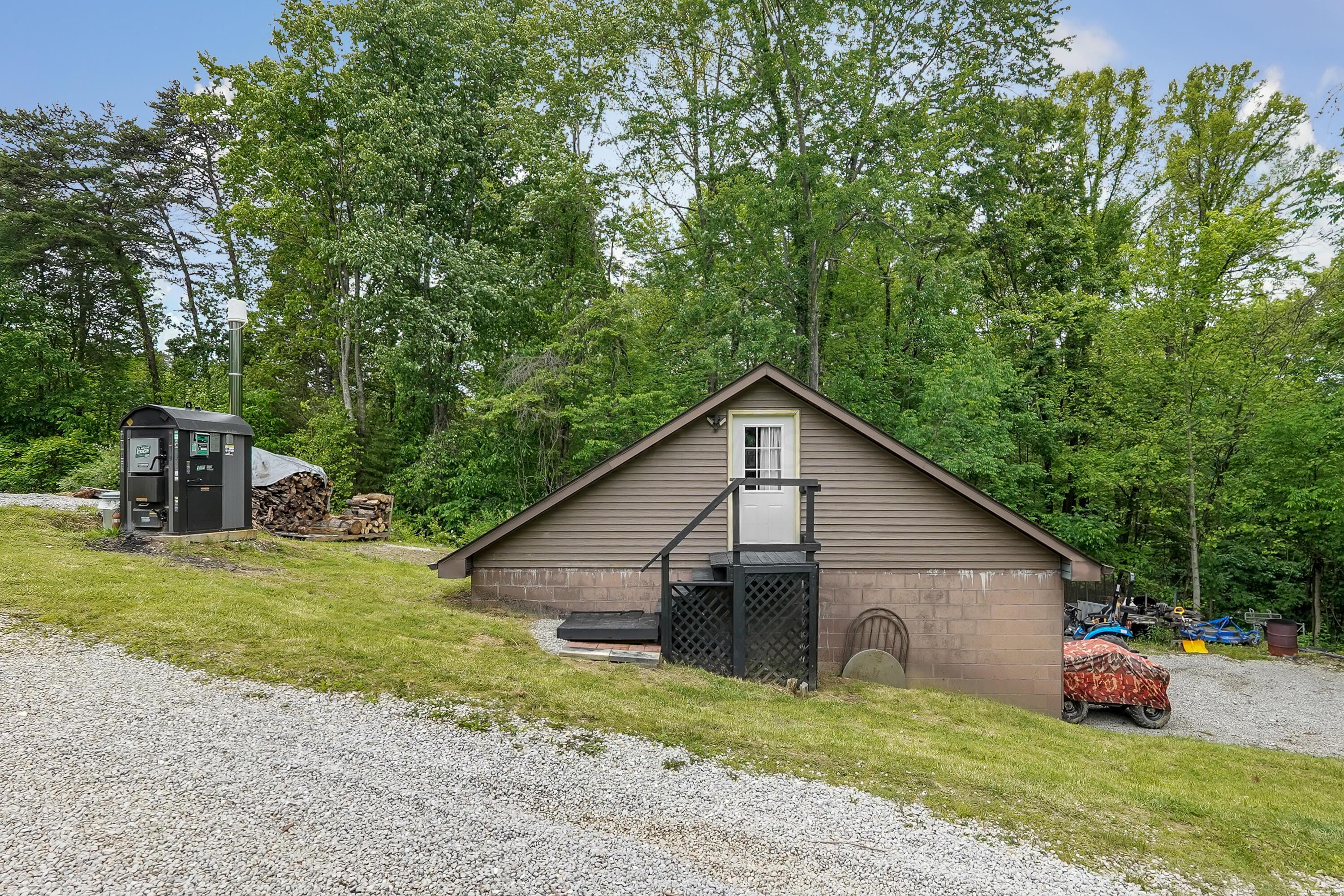 6334 Hansley Road, Sugar Grove, Ohio image 41