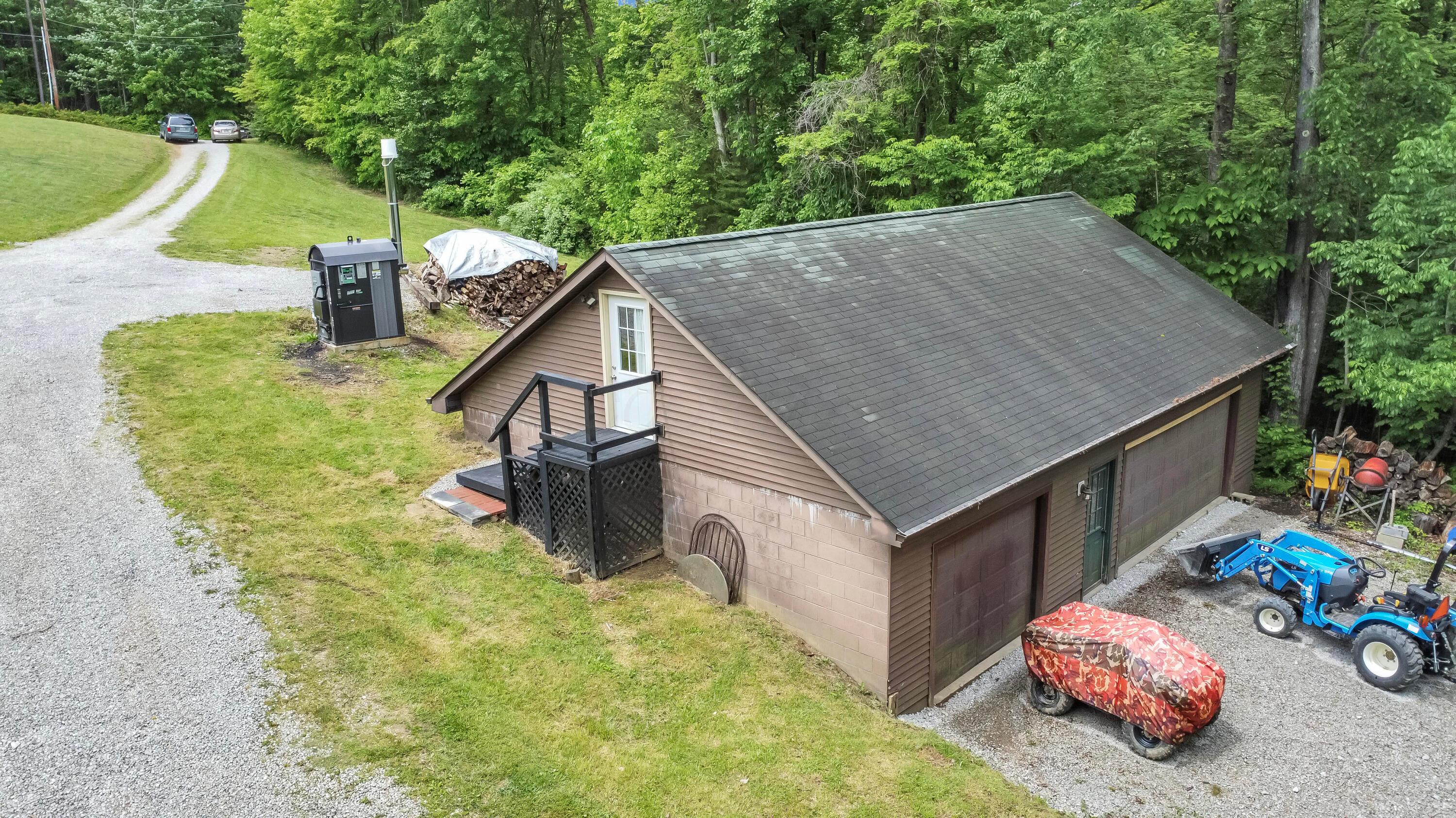 6334 Hansley Road, Sugar Grove, Ohio image 46