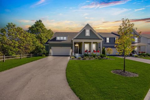 Photo of 2716 Fieldwin Drive, Blacklick, OH 43004 (MLS # 225039235)